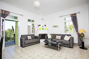 Cherry Cottage in Skopelos