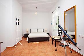 Cherry Cottage in Skopelos