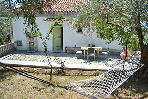 Cherry Cottage in Skopelos