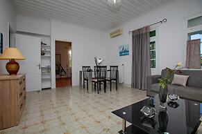 Cherry Cottage in Skopelos