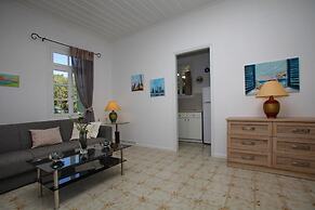 Cherry Cottage in Skopelos