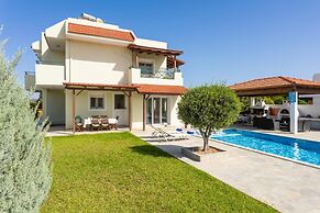 Hermione Villa in Gennadi