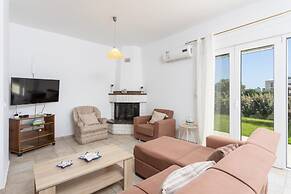 Hermione Villa in Gennadi