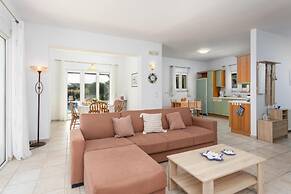 Hermione Villa in Gennadi