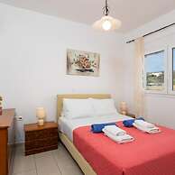 Amphitrite Villa in Gennadi