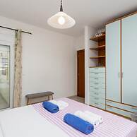 Amphitrite Villa in Gennadi