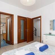 Amphitrite Villa in Gennadi