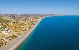 Amphitrite Villa in Gennadi