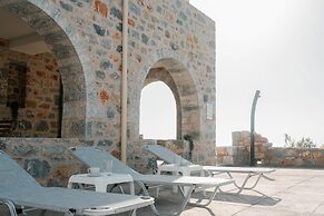 Villa Dioni Tria in Ditiki Mani