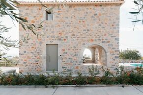 Villa Dioni Tria in Ditiki Mani