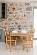 Villa Dioni Tria in Ditiki Mani