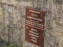 No. 9 On The Riverbank