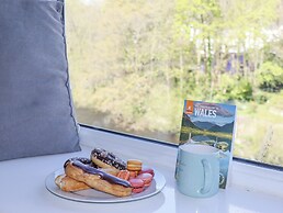 No. 9 On The Riverbank