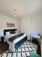 2bedroomhouse/manchester/sleeps5/wifi
