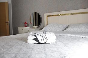 Solo Suites Hotel