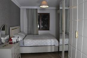Solo Suites Hotel