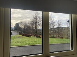 Rostrevor Valley House -mountainside Hot Tub View