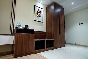 M2 Square by Monday Premium