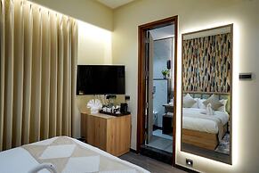 M2 Square by Monday Premium