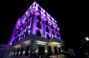 M2 Square by Monday Premium