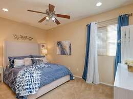 Stunning 4-bed House in Indio in Golf Course Commu