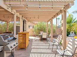 Stunning 4-bed House in Indio in Golf Course Commu