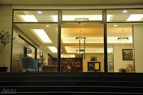 Amchit Grand Hotel