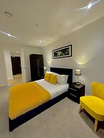 Luxury Spa Apartment in Manchester - Rooftop Swim