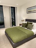 Luxury Spa Apartment in Manchester - Rooftop Swim