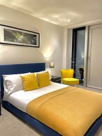 Luxury Spa Apartment in Manchester - Rooftop Swim