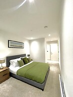 Luxury Spa Apartment in Manchester - Rooftop Swim