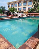 Piccadilly Suites and Luxury Apartment