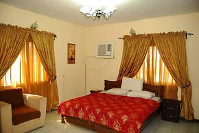 Piccadilly Suites and Luxury Apartment
