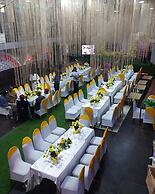 Piccadilly Suites and Luxury Apartment