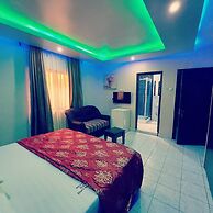 Piccadilly Suites and Luxury Apartment