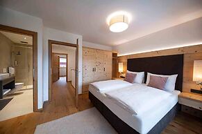 Lakeside-Luxury Apartments