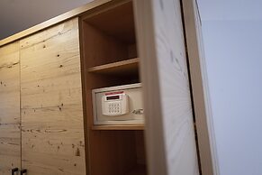 Lakeside-Luxury Apartments