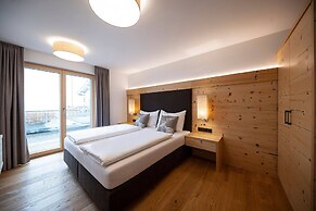 Lakeside-Luxury Apartments