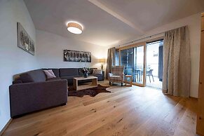 Lakeside-Luxury Apartments