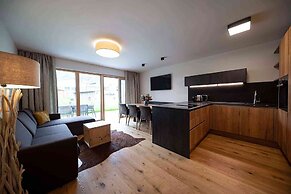 Lakeside-Luxury Apartments