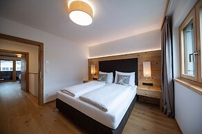 Lakeside-Luxury Apartments