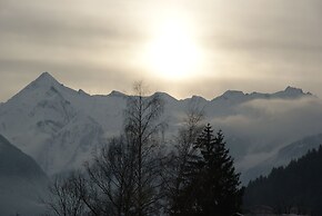 Lakeside-Luxury Apartments