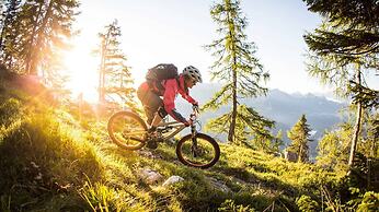 Lakeside-Luxury Apartments