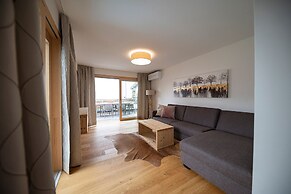 Lakeside-Luxury Apartments