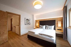 Lakeside-Luxury Apartments