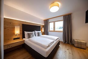 Lakeside-Luxury Apartments