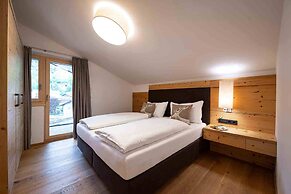 Lakeside-Luxury Apartments