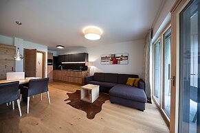 Lakeside-Luxury Apartments