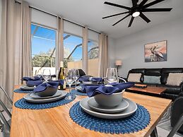 Mickey s Splash Pad 2 Miles to Disney