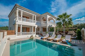 Estella Luxury Villa